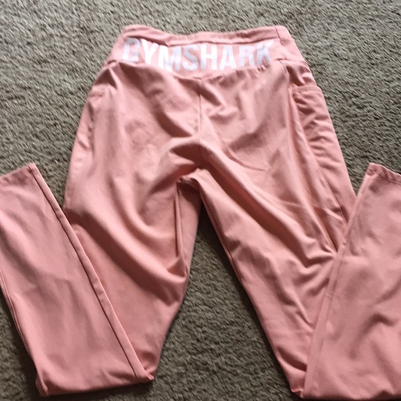 Gymshark Pants - Gymshark urban leggings S